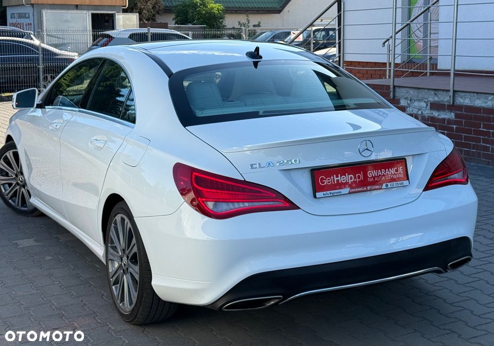 Mercedes-Benz CLA 250 7G-DCT Peak Edition - 17