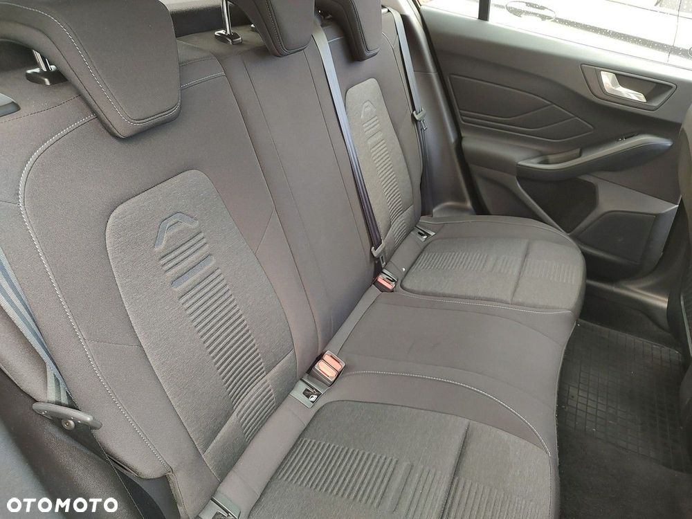 Ford Focus - 18