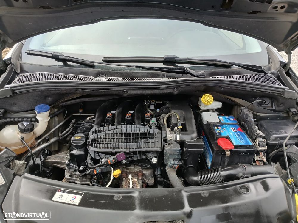 Peugeot 208 1.2 PureTech Active - 22