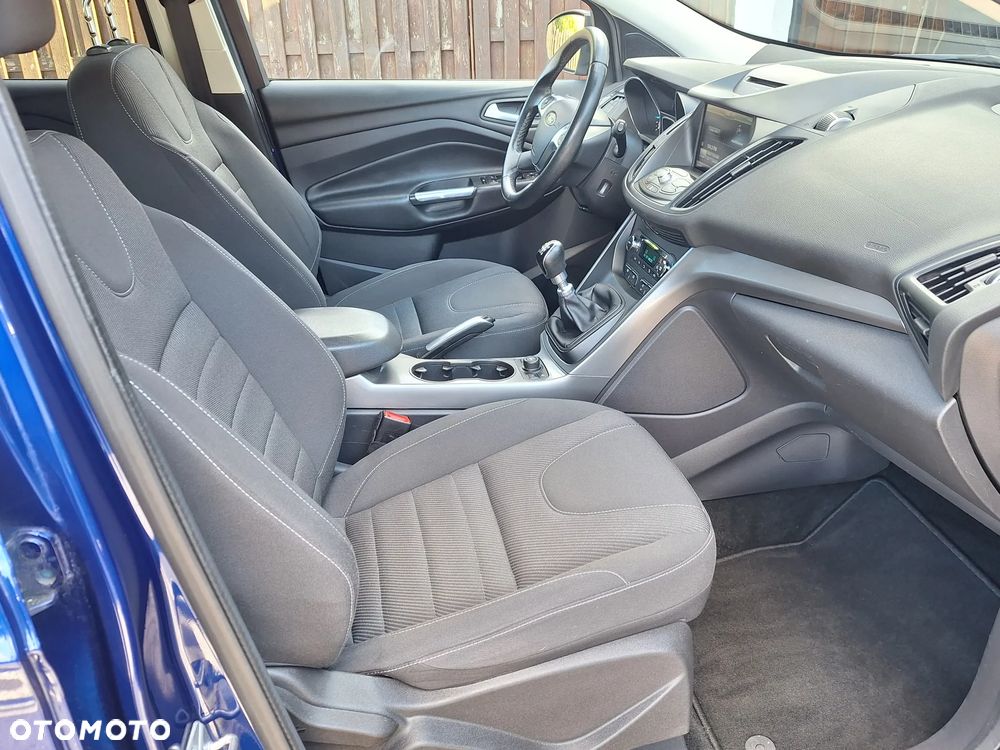 Ford Kuga - 26