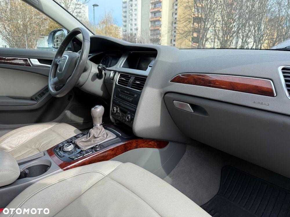 Audi A4 Limousine - 25
