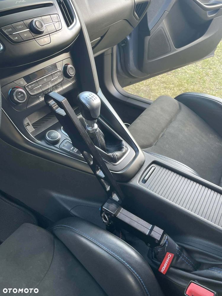 Ford Focus - 14