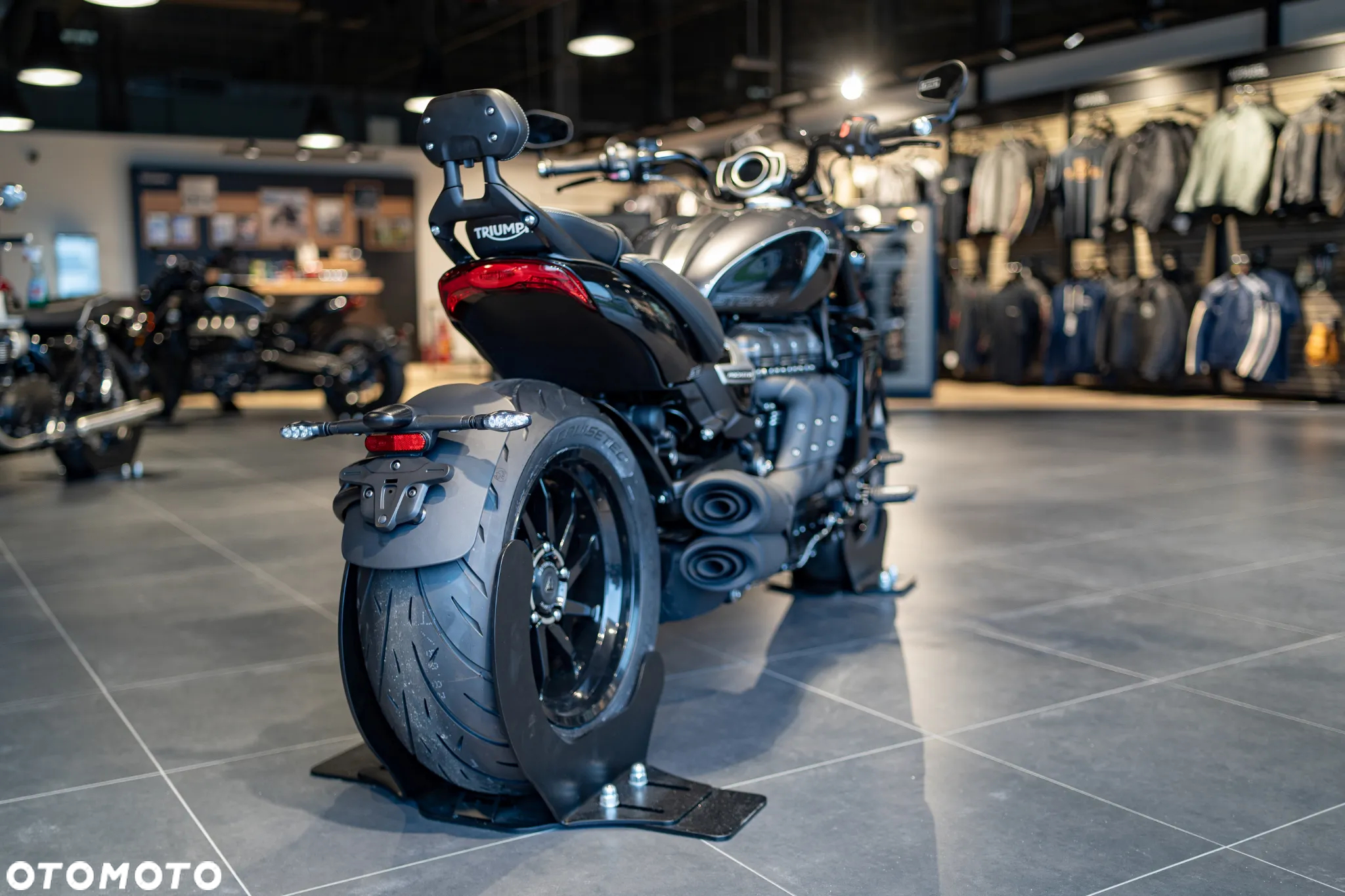Triumph Rocket - 7