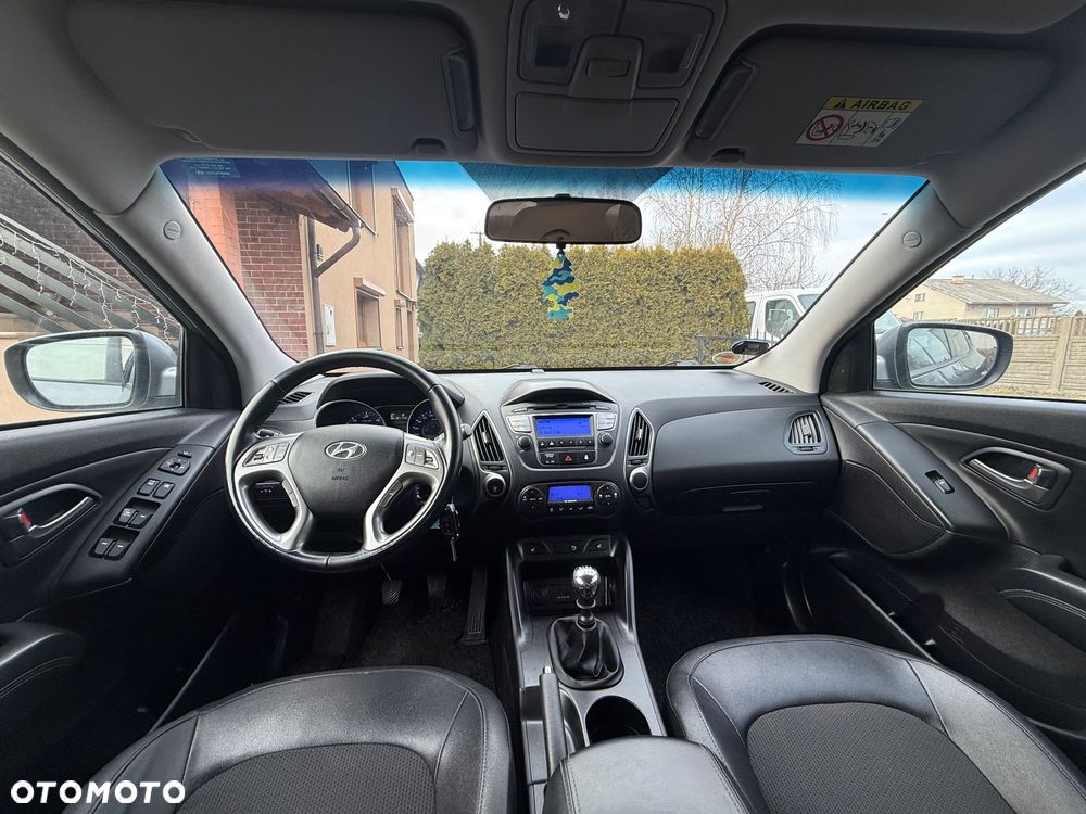 Hyundai ix35 1.7 CRDi 2WD Fifa World Cup Edition - 24