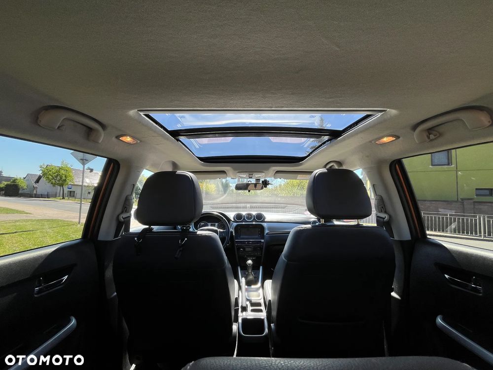 Suzuki Vitara 1.6 Premium 2WD - 22