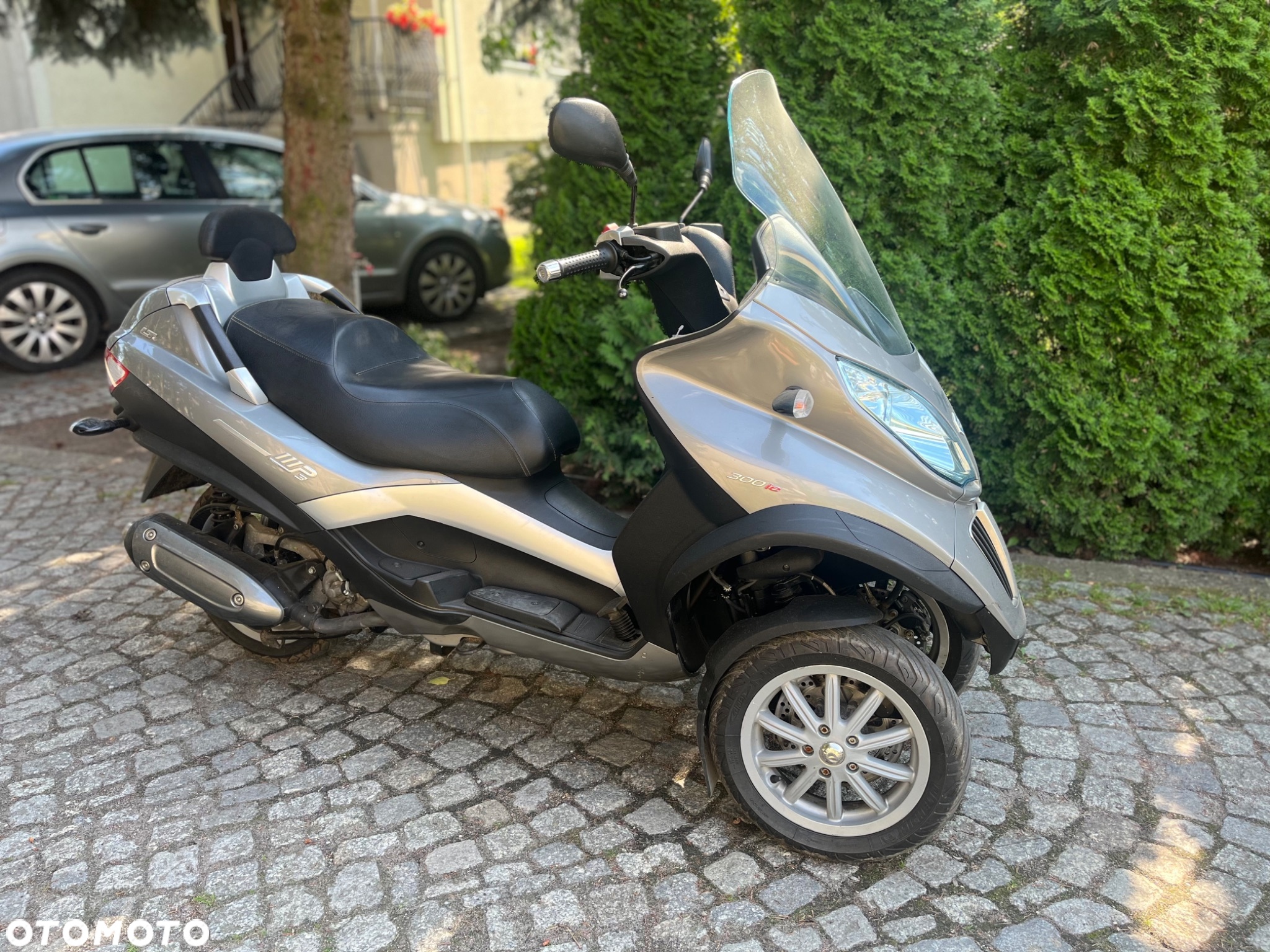 Piaggio MP-3 - 2