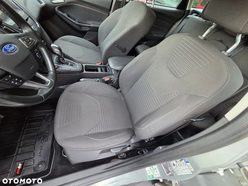 Ford Focus 1.5 EcoBoost Titanium ASS PowerShift - 9