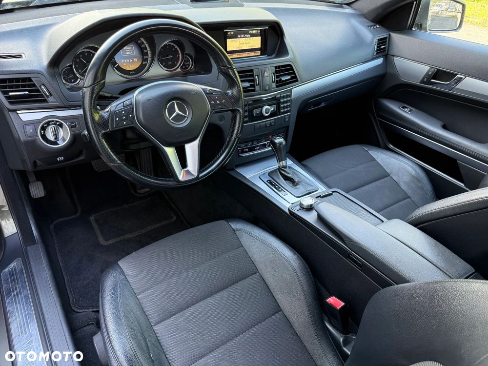 Mercedes-Benz Klasa E 220 CDI DPF BlueEFFICIENCY 7G-TRONIC Avantgarde - 12