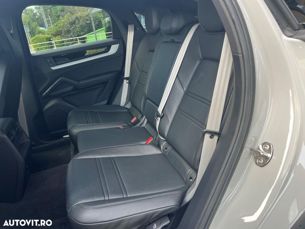 Porsche Cayenne Coupe Tiptronic S - 7