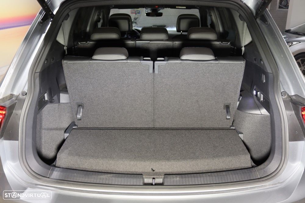 VW Tiguan Allspace 2.0 TDI R-Line DSG - 9