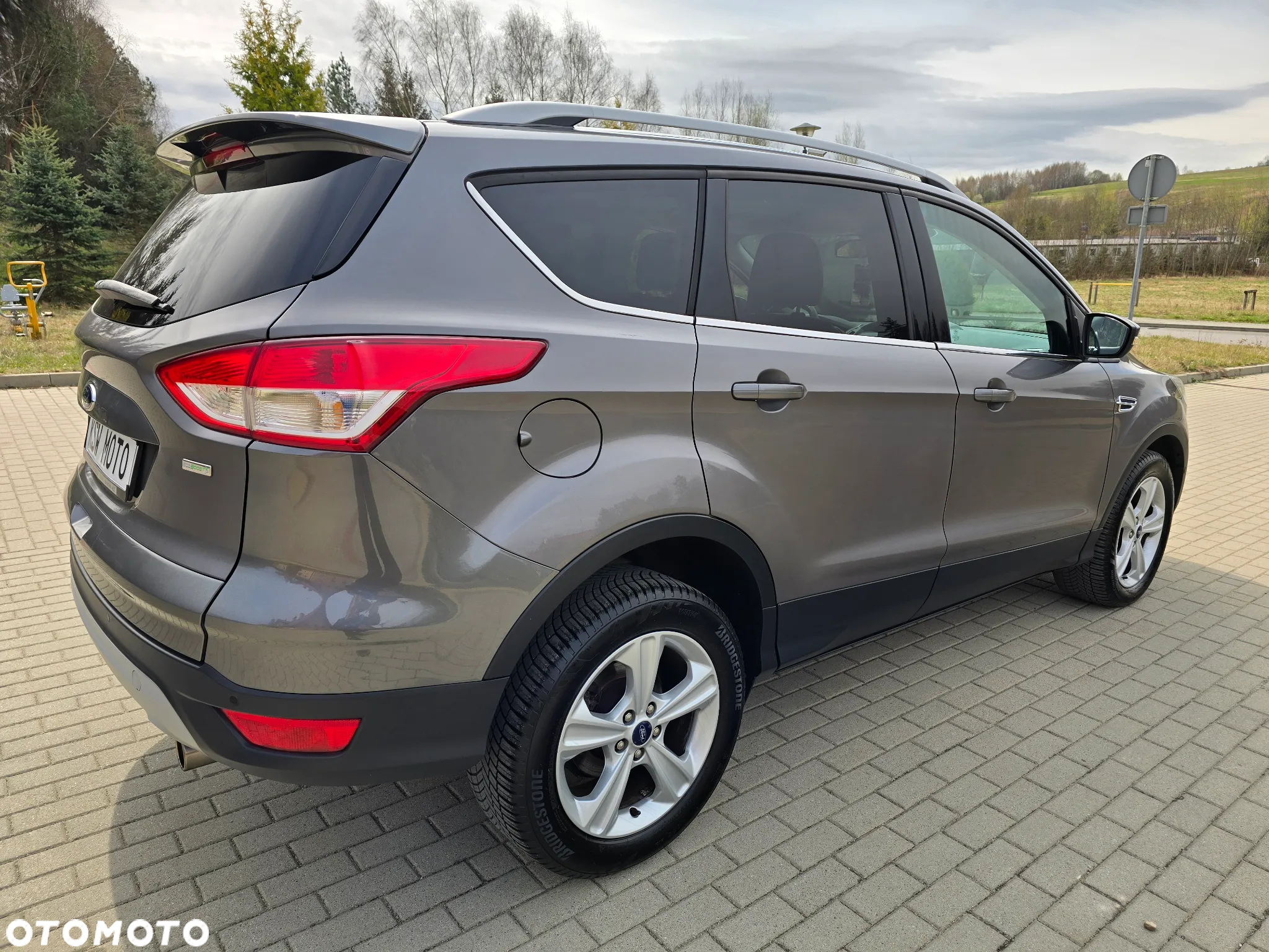 Ford Kuga 1.6 EcoBoost 2x4 Individual - 5