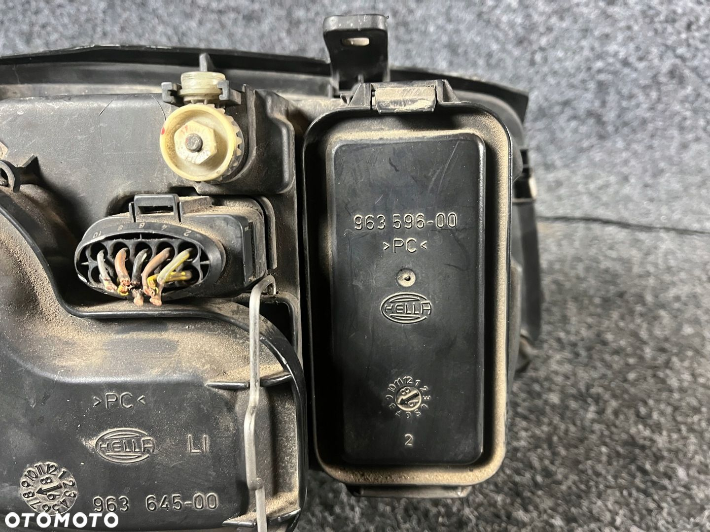 vw bora lampa lewy przód hella europa - 7