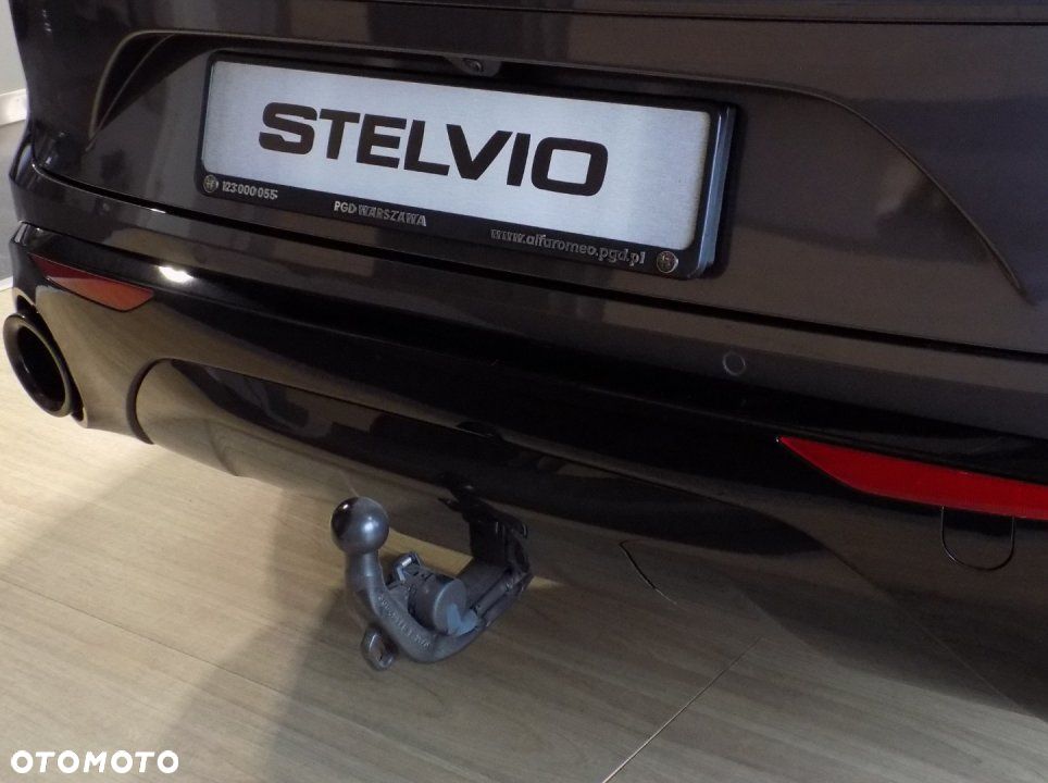 Alfa Romeo Stelvio - 6