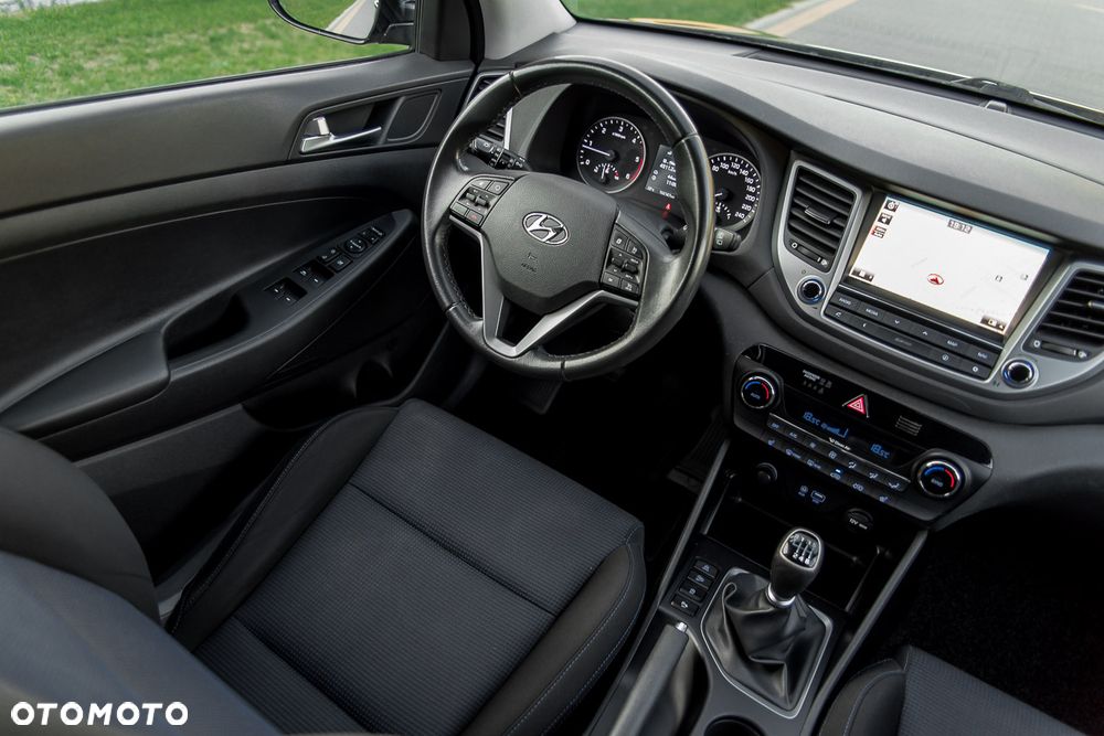 Hyundai Tucson 1.7 CRDI BlueDrive Comfort 2WD - 32