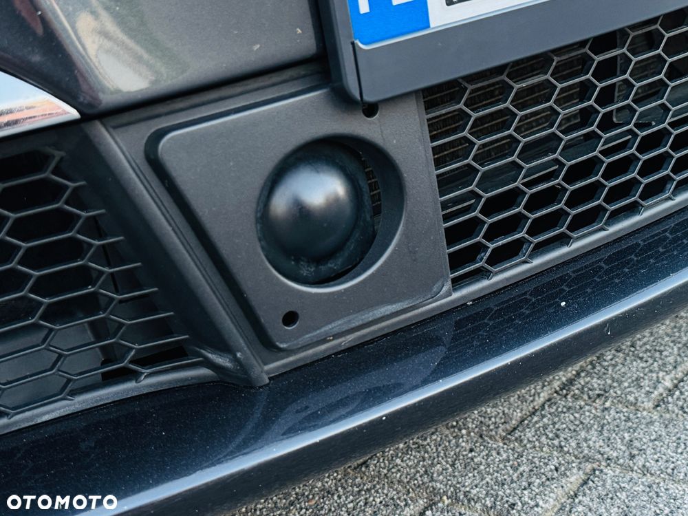 BMW Seria 7 740i - 12