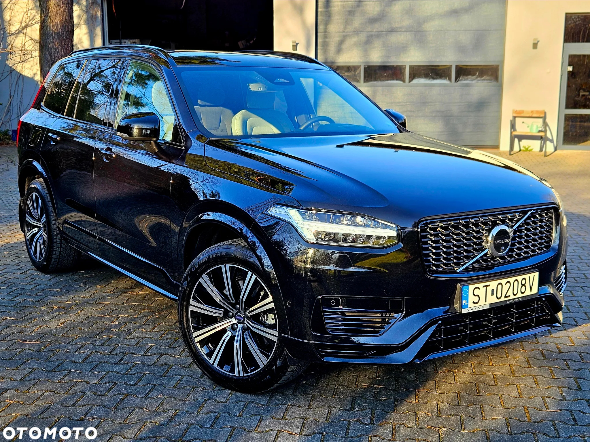 Volvo XC 90 - 8