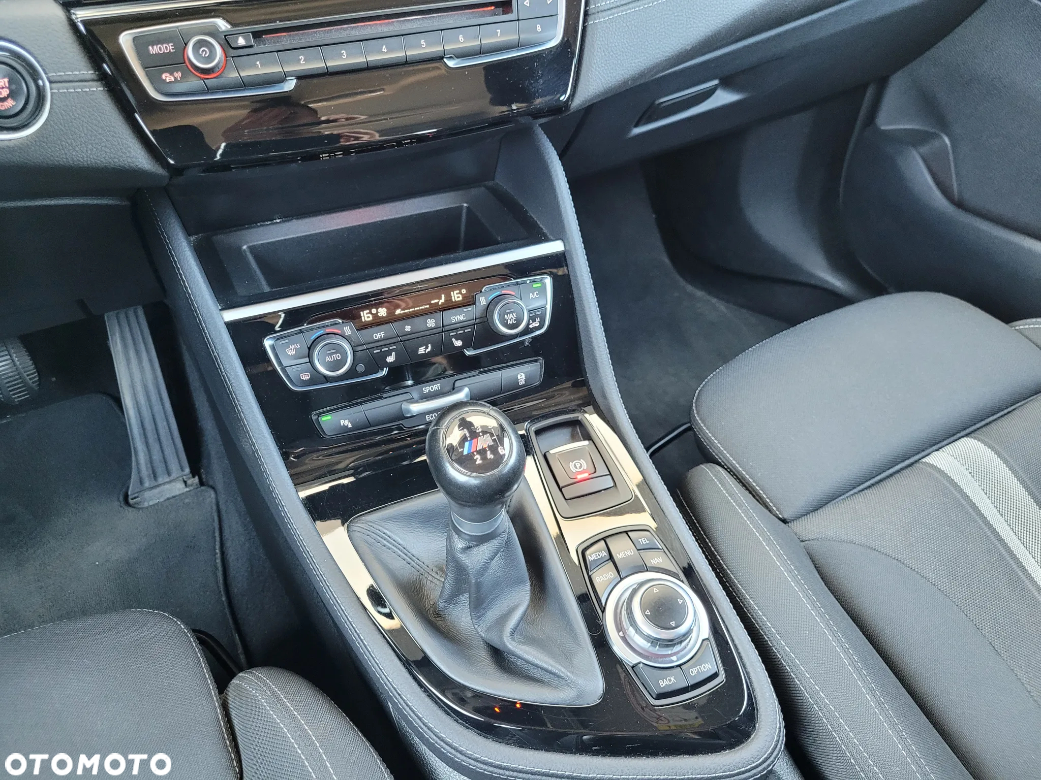 BMW Seria 2 218i Active Tourer M Sport - 18