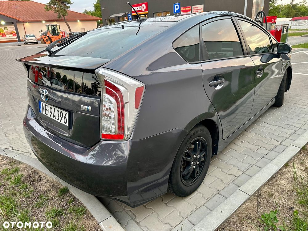 Toyota Prius 1.8 HSD Premium - 7