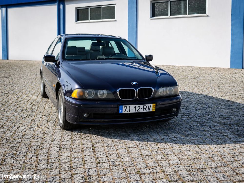 BMW 520 iA - 2