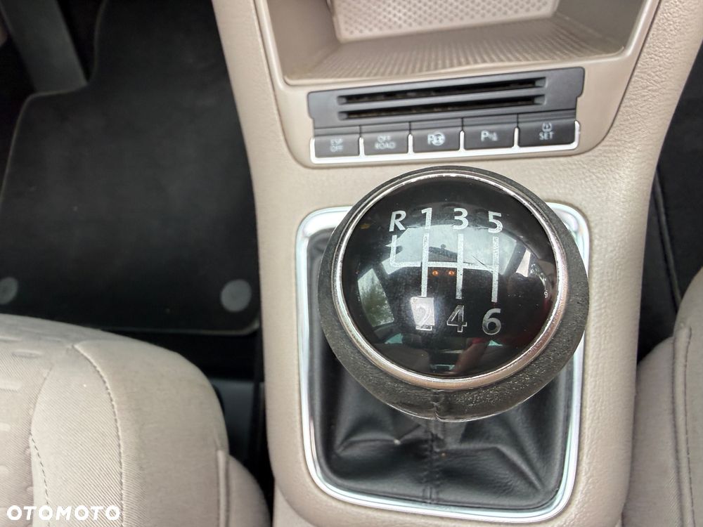 Volkswagen Tiguan - 17