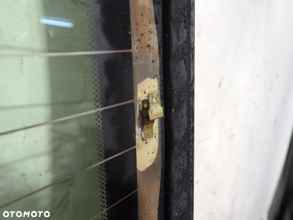 SZYBA TYLNA INFINITI M37X - 10