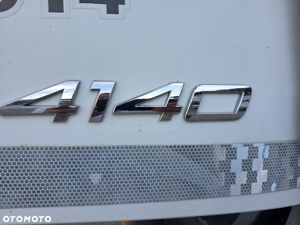 Mercedes-Benz Arocs 4140 - 18