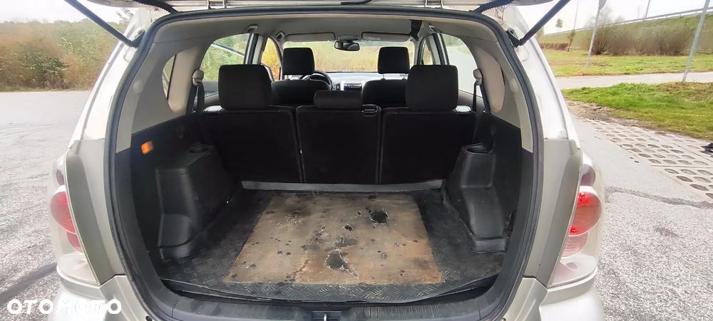 Toyota Corolla Verso 2.0 D-4D Sol - 10