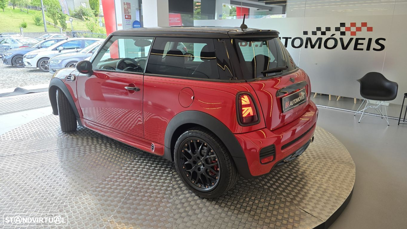 MINI 3 Portas Cooper D - 2