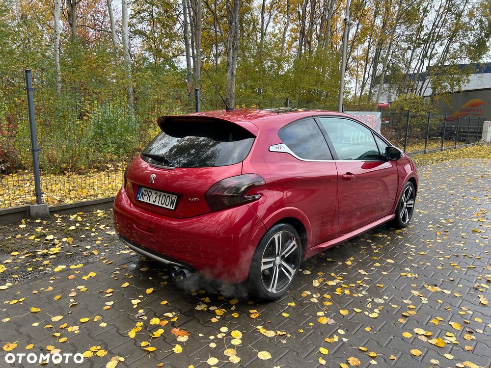 Peugeot 208 1.6 THP GTi - 4