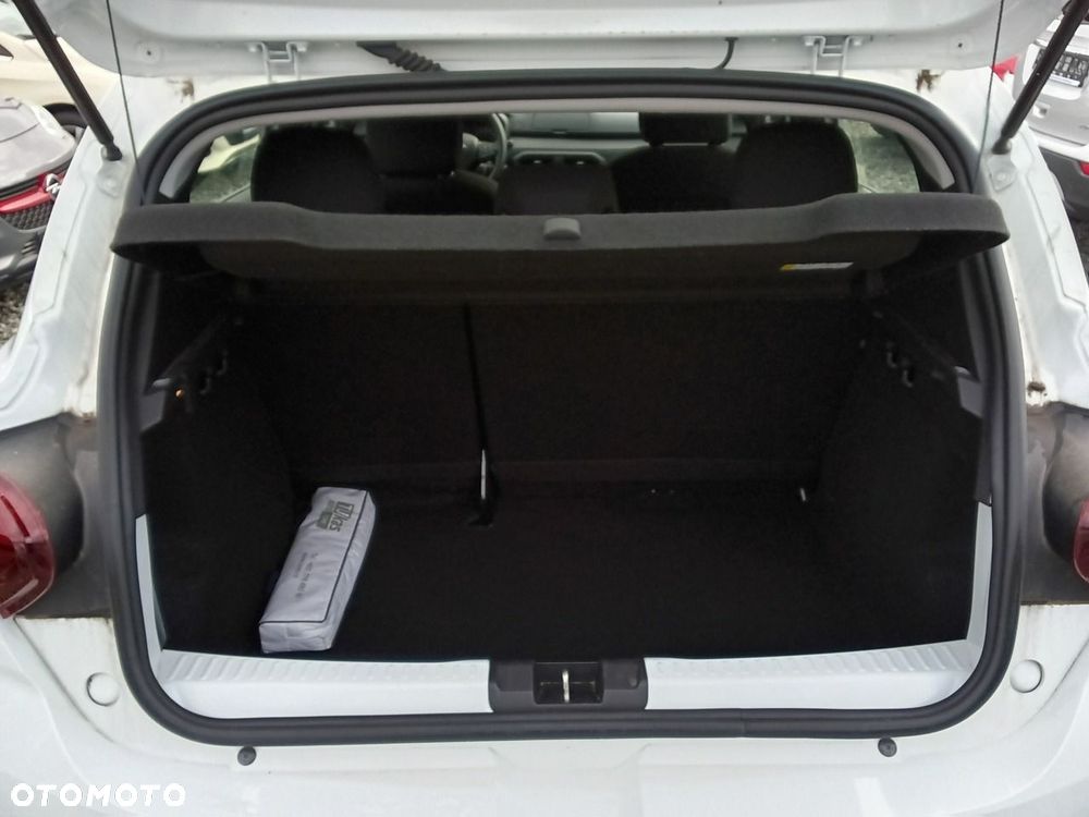 Dacia Sandero - 28