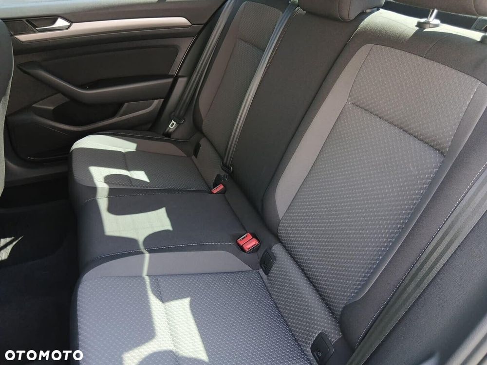 Volkswagen Passat 1.5 TSI EVO Essence - 14
