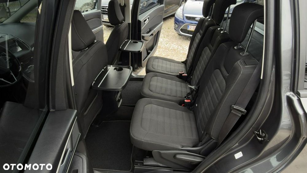 Ford Galaxy - 11