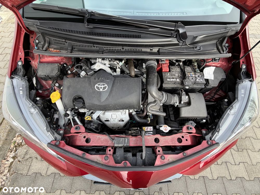 Toyota Yaris 1.5 Premium - 17