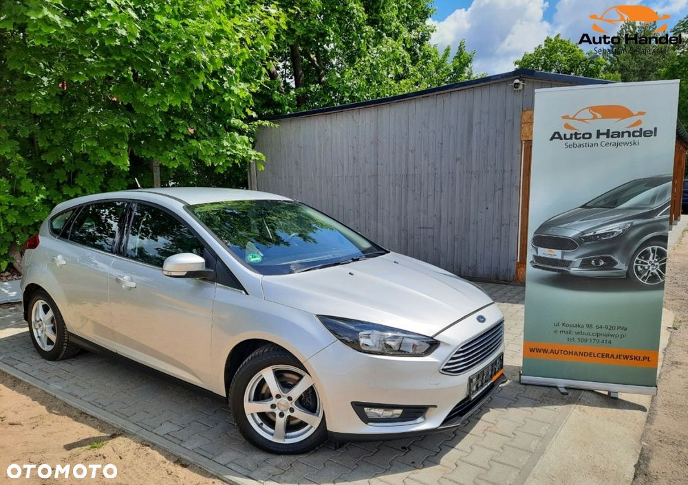 Ford Focus 1.5 EcoBoost STart-Stopp-System TITANIUM - 2
