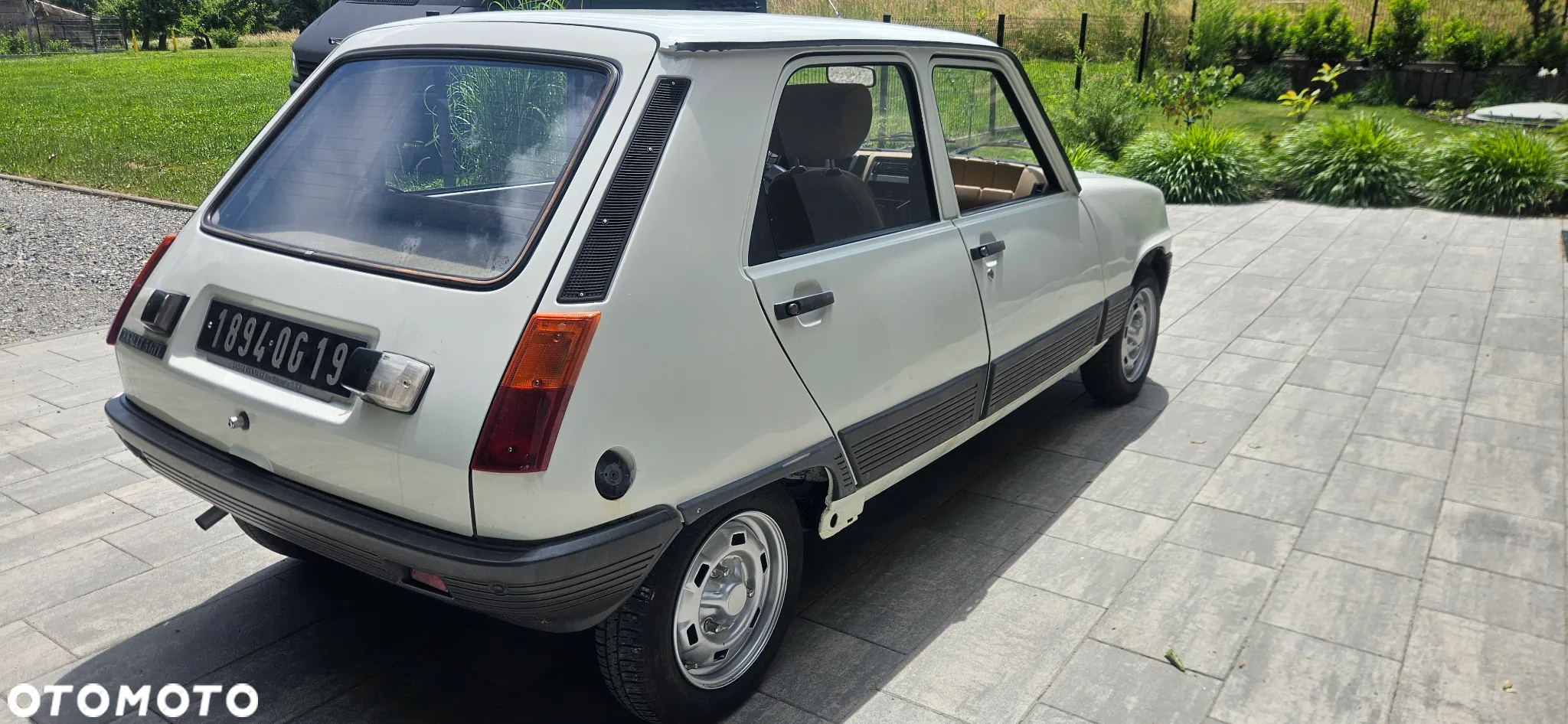 Renault 5 - 6