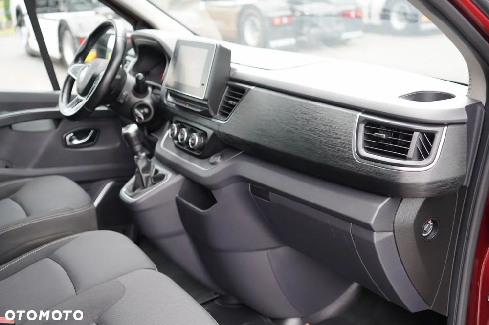 Renault TRAFIC III / BUS / 9 MIEJSC / 2022 ROK / PIERWSZY WŁAŚCICIEL / SERWISOWANY - 30