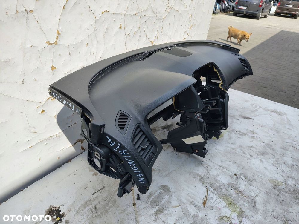 DESKA ROZDZIELCZA KONSOLA OPEL INSIGNIA A FL LIFT - 2