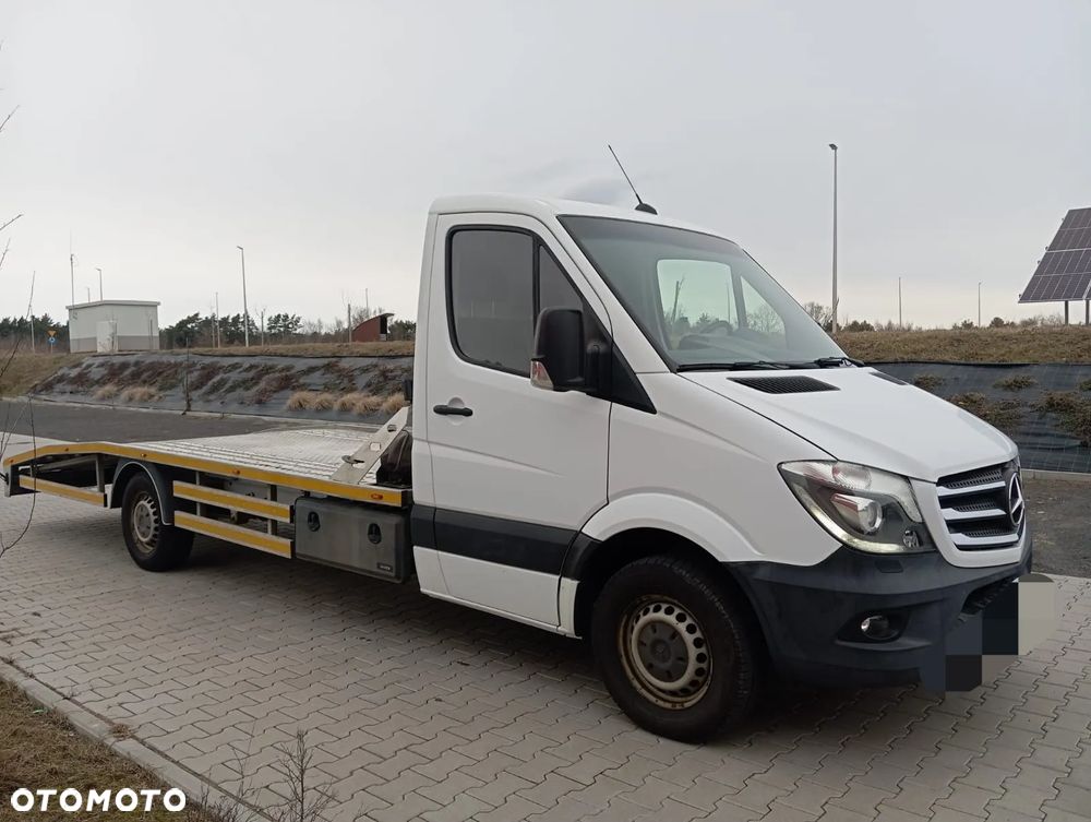 Mercedes-Benz Sprinter - 1