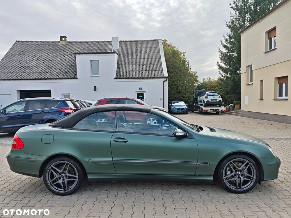 Mercedes-Benz CLK - 17