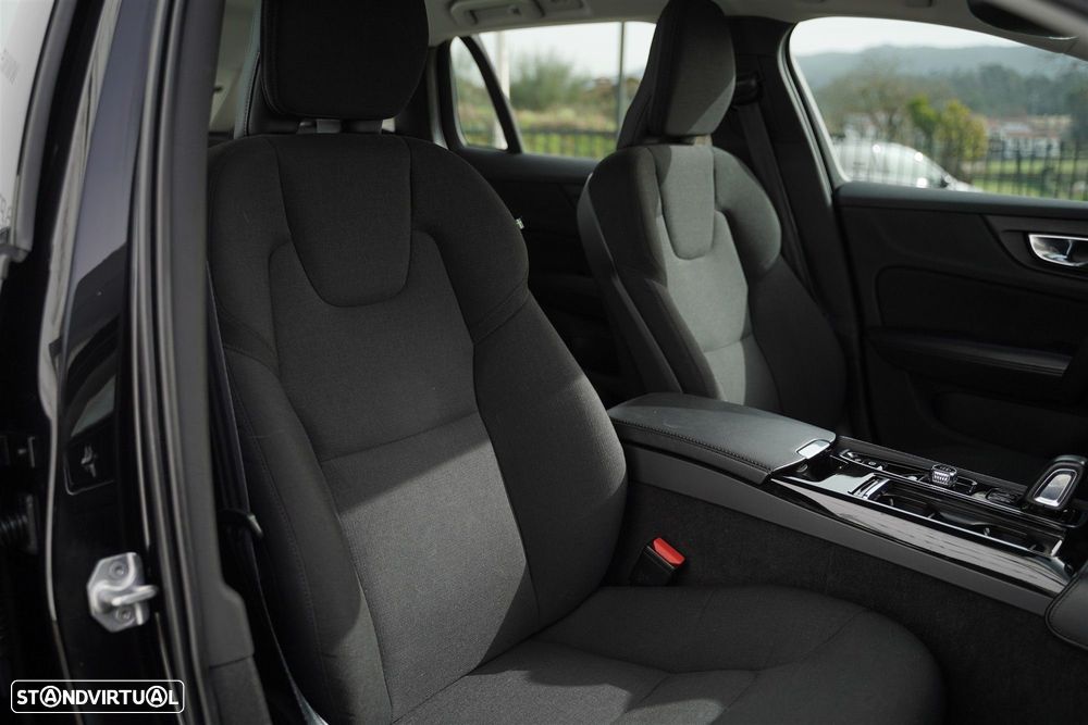 Volvo V60 2.0 T6 AWD TE R-Design Expression - 28