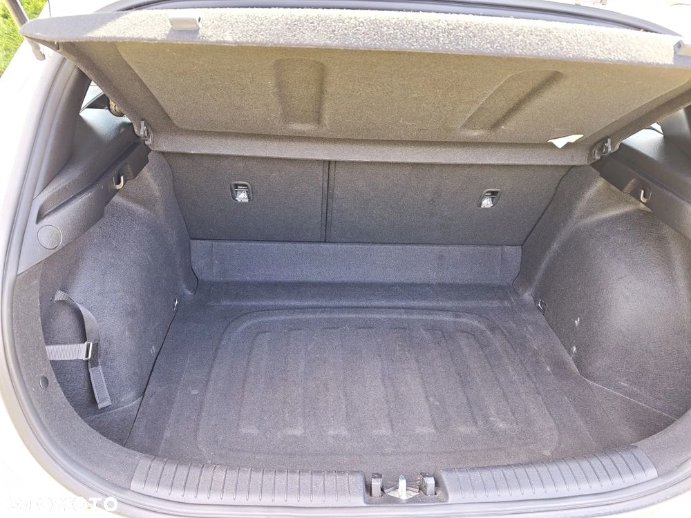 Kia Ceed 1.0 T-GDI L - 12