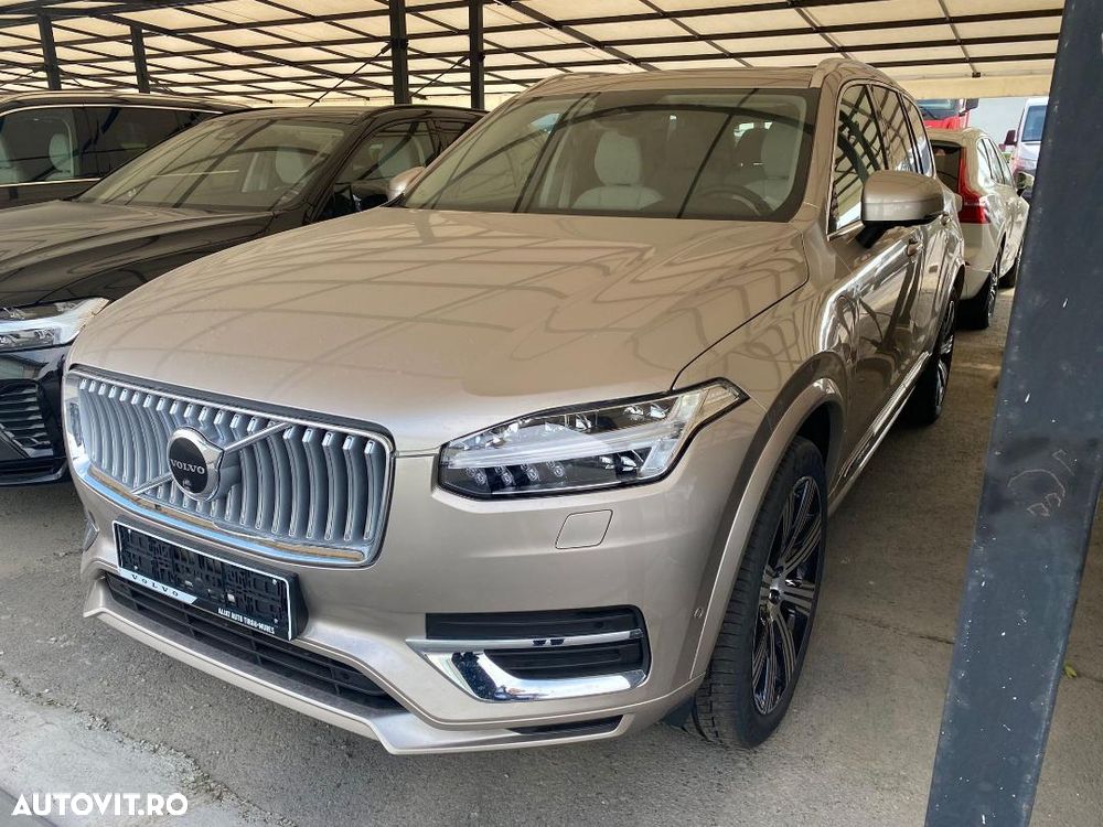 Volvo XC 90 T8 AWD PHEV Plus Dark - 2