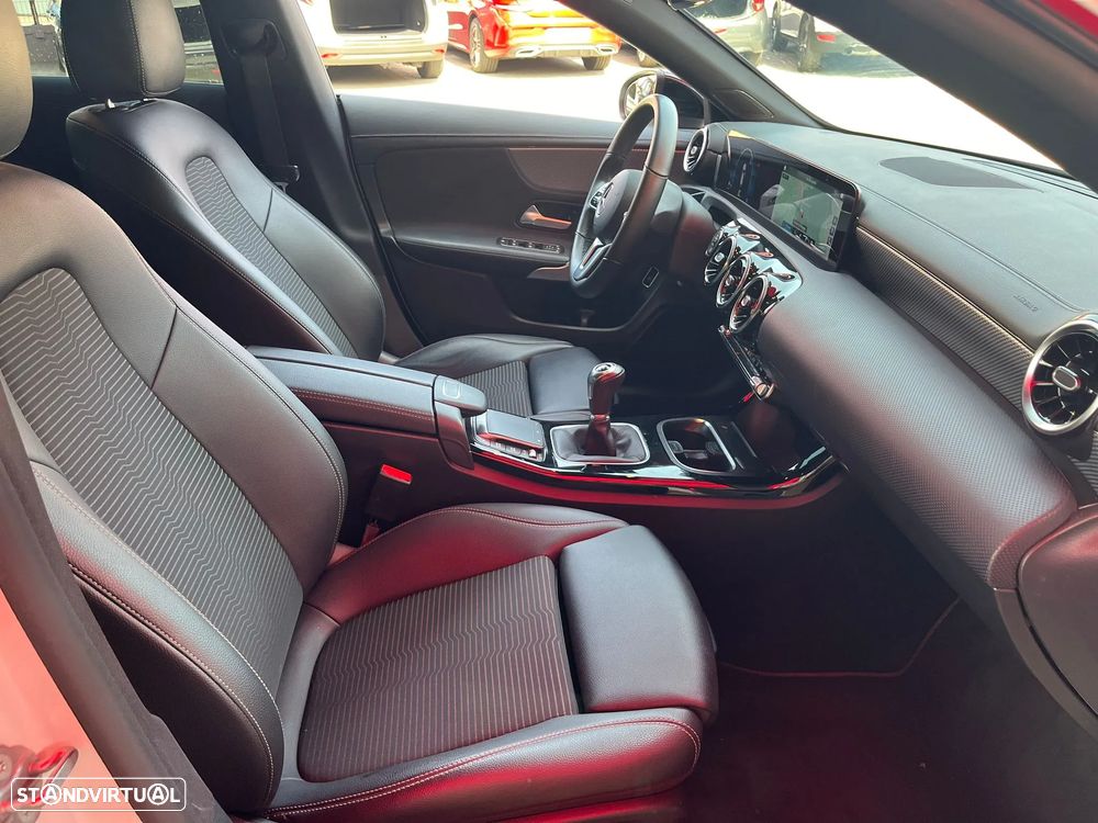 Mercedes-Benz CLA 180 d Shooting Brake - 13