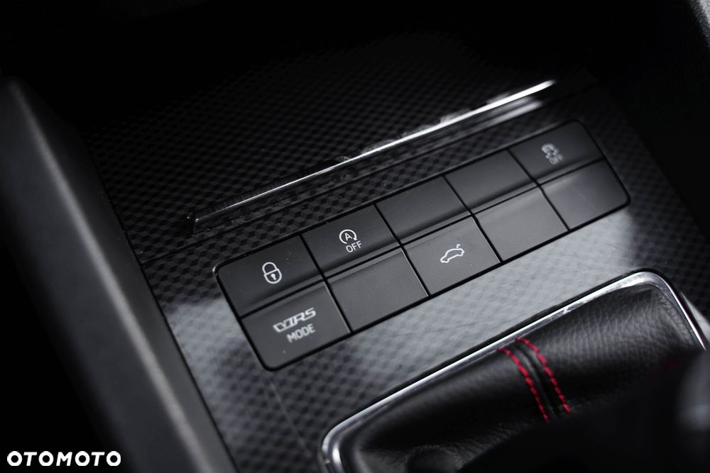 Skoda Octavia 2.0 TDI RS - 19