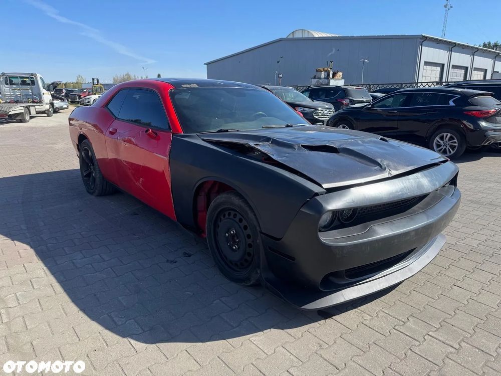 Dodge Challenger - 5