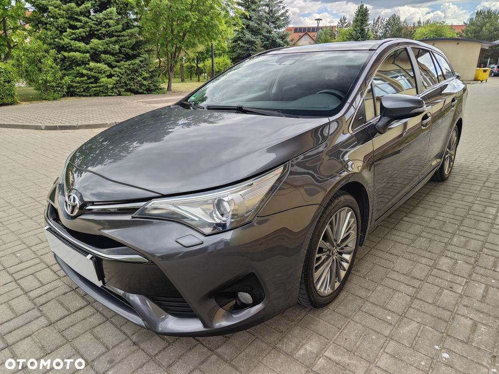 Toyota Avensis - 6
