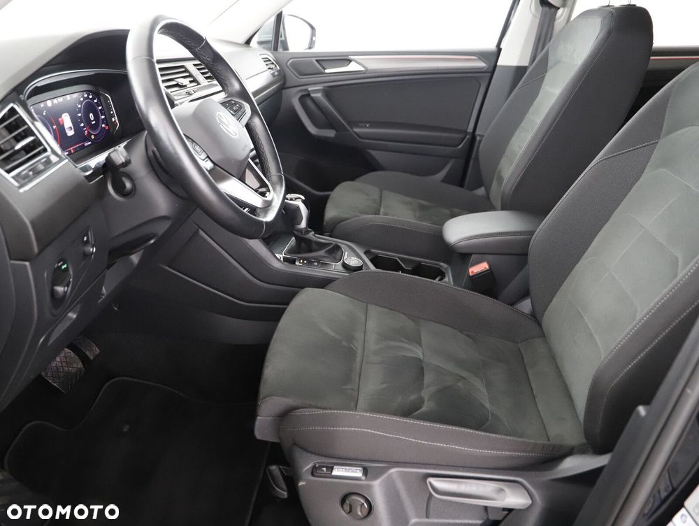 Volkswagen Tiguan Allspace 2.0 TDI 4Mot Life DSG - 10