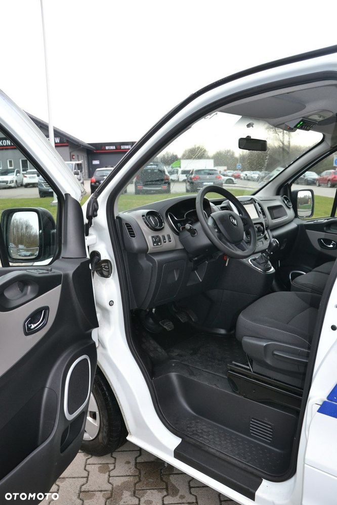 Renault Trafic - 11