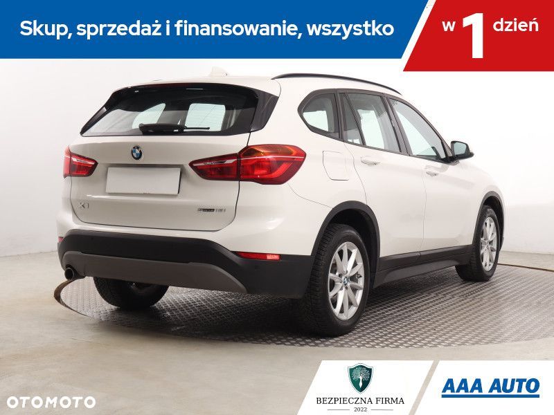 BMW X1 - 6