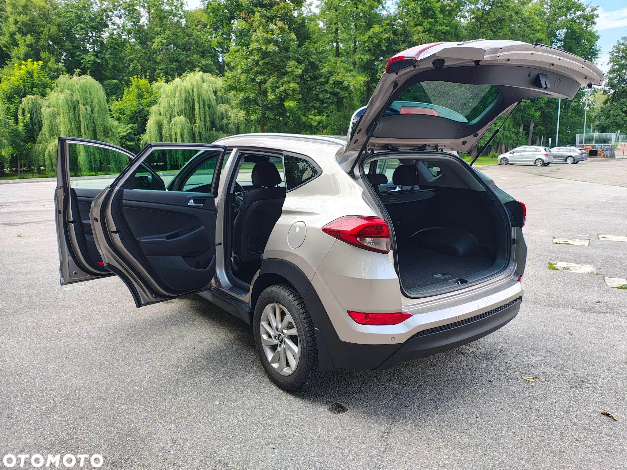 Hyundai Tucson 1.6 GDI BlueDrive Classic 2WD - 11